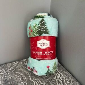 Holiday Time Festive Green and Blue Plush Throw